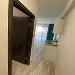 Opalium Front بوتوس