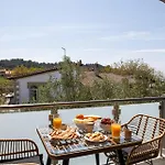 Opalium Front بوتوس