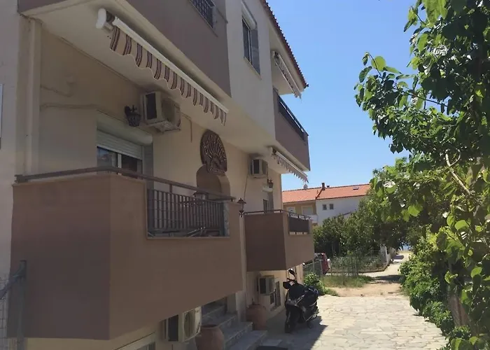 Opalium Front 3* Potos