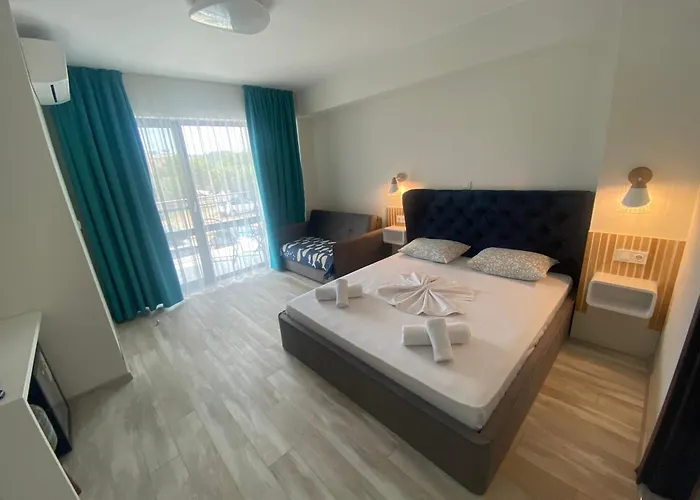 Opalium Front Apartmanhotel Potósz