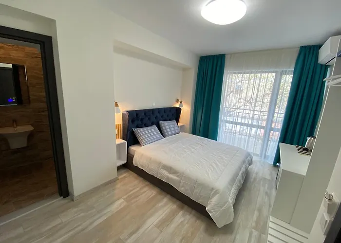 Opalium Front Apartmanhotel 3*