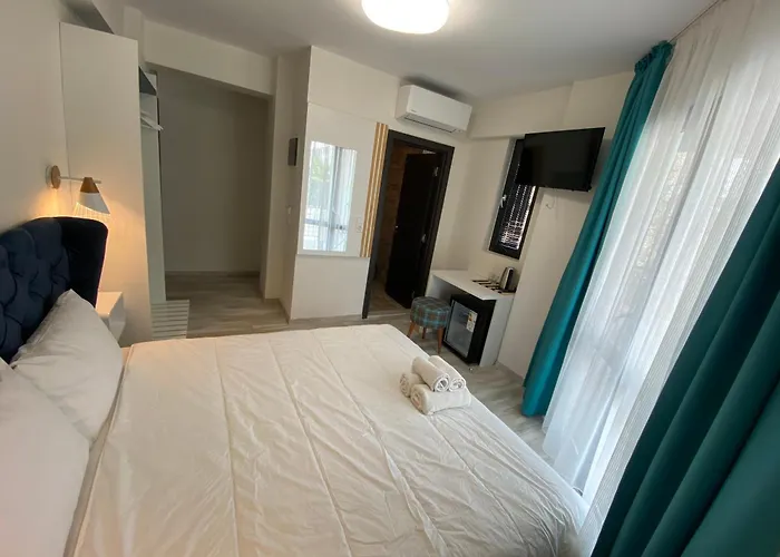 Opalium Front Apartmanhotel Potósz