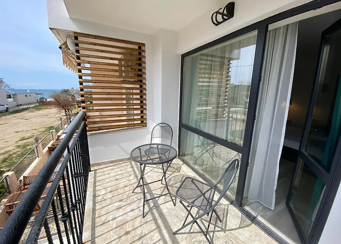 Apartmanhotel Opalium Front 3*